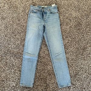 levi’s wedgie jeans